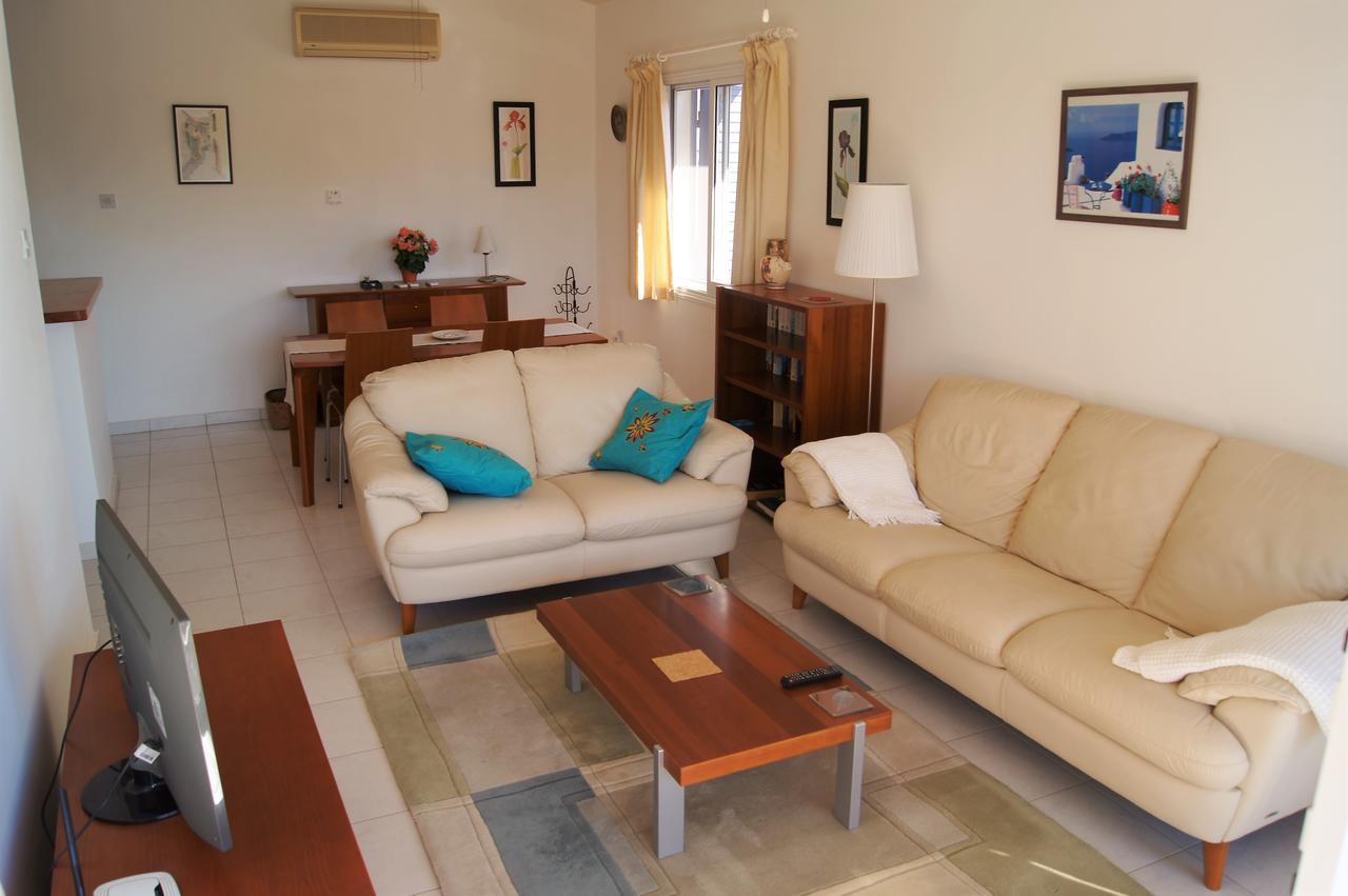 Paradise Gardens Prestige And Lovely Apartment Pafos Zewnętrze zdjęcie