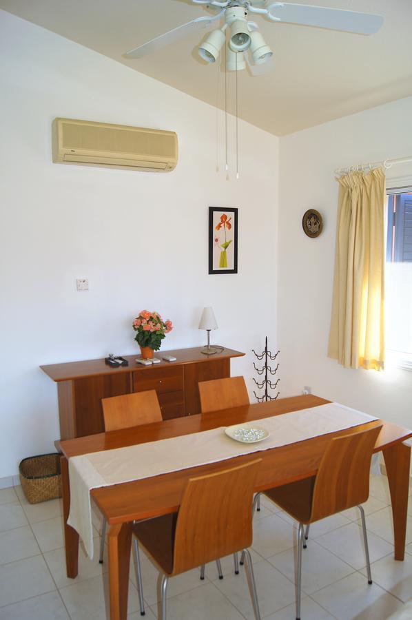 Paradise Gardens Prestige And Lovely Apartment Pafos Zewnętrze zdjęcie